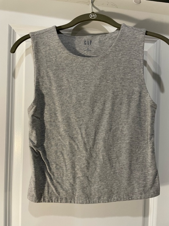 GAP Tops - GAP Heather Gray Cropped CloseKnit Tank Top